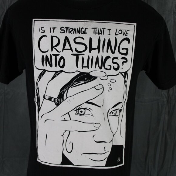 Graphic T-shirt - Is it Strange that I Still Crash Into Things Woman - Men's LRG - Picture 2 of 7